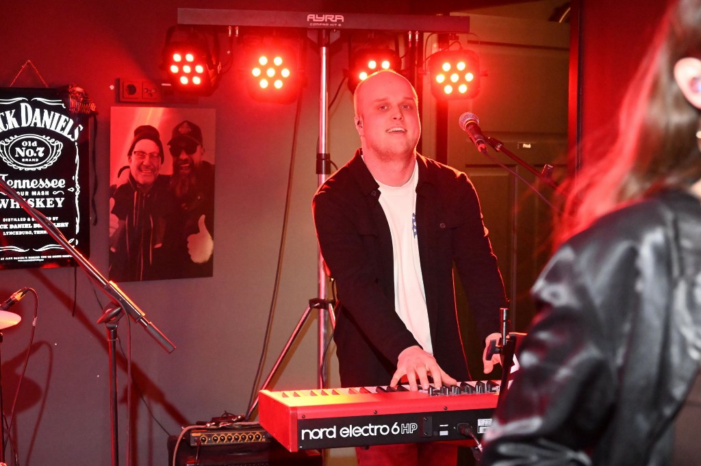 ../Images/10 jaar Ro's Barbershop 077.jpg